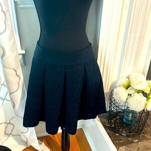 Banana Republic-Geometric Mini-Skirt